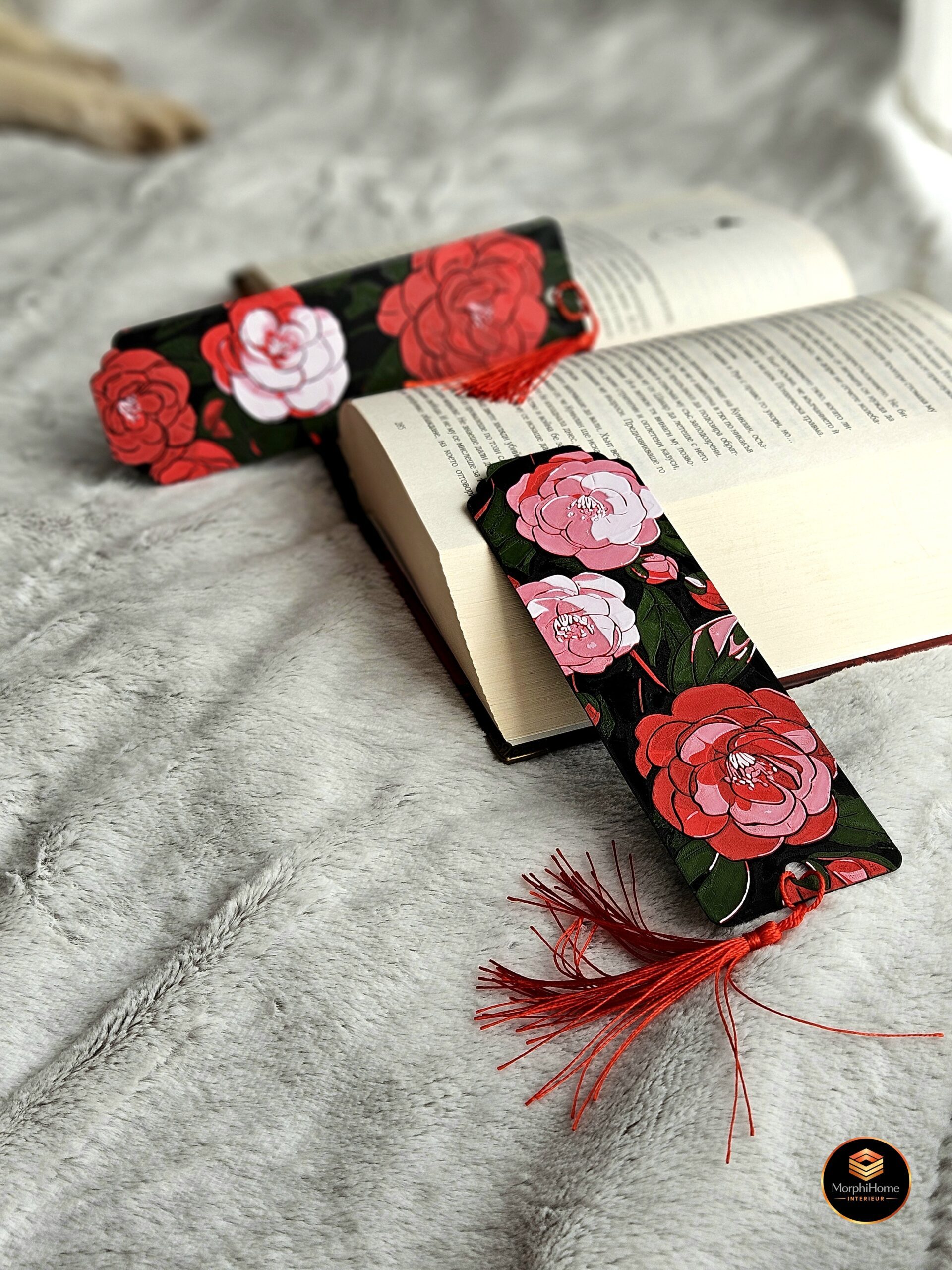 Camellia Fluisteringen - Set, boekenlegger van MorphiHome