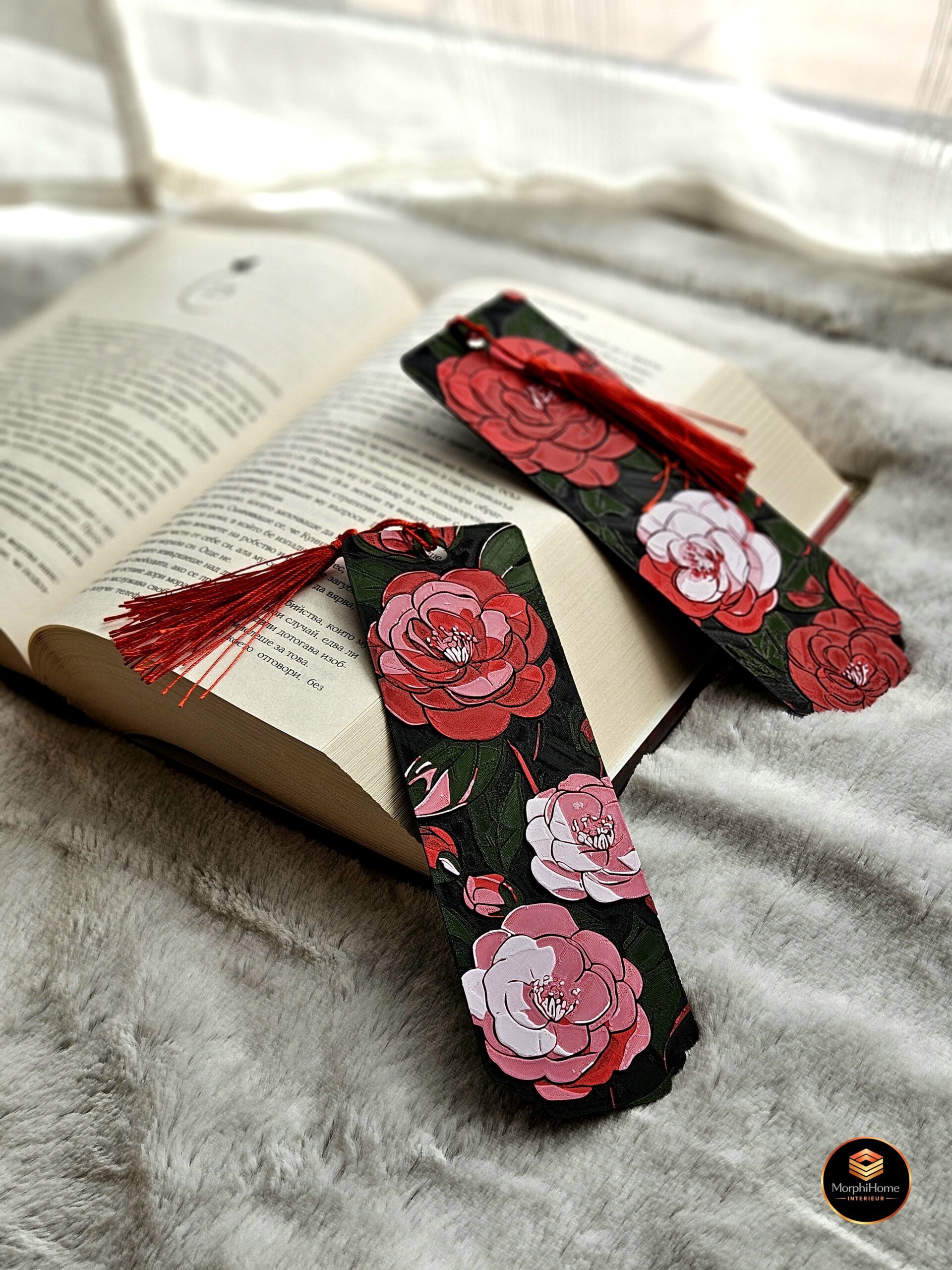 Camellia Fluisteringen - Set, boekenlegger van MorphiHome