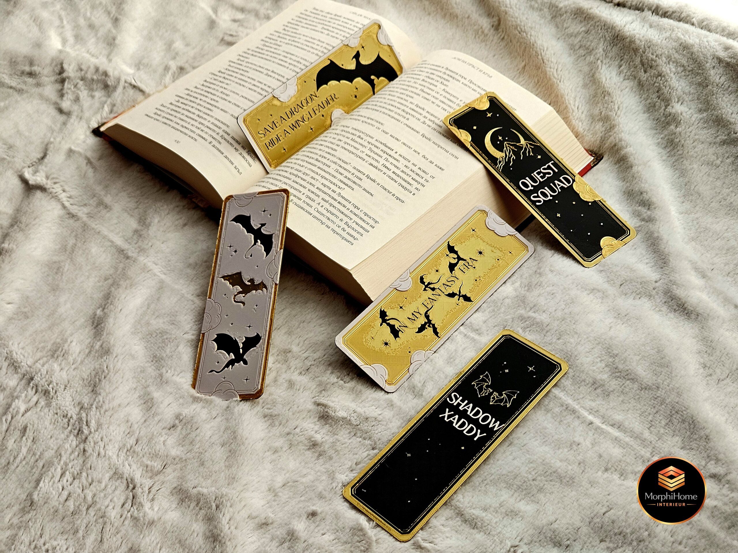 Fourth Wing - Set 2/2, boekenlegger van MorphiHome